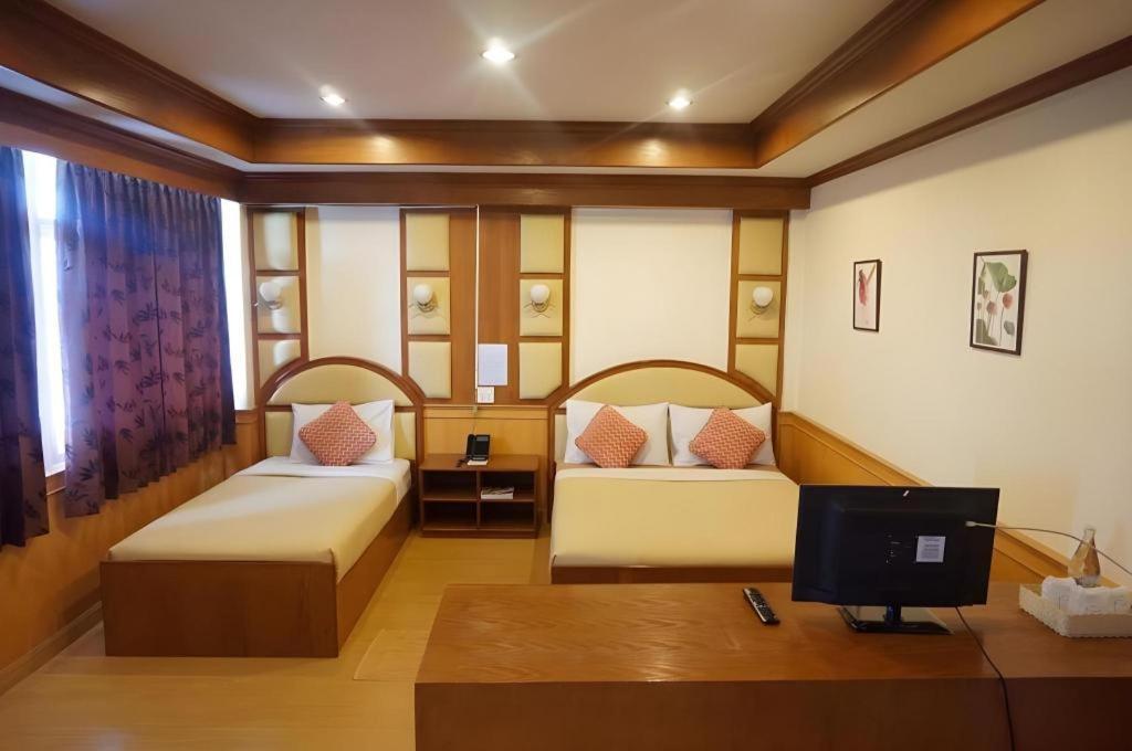 Supak Hotel Kalaszin Kültér fotó